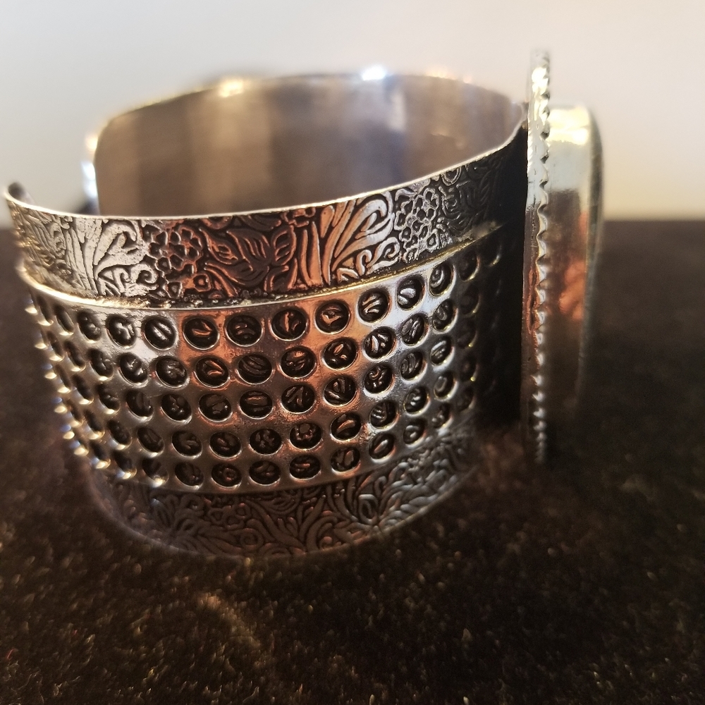 MAGNETIC BRACELET NWOT - Picture 15 of 16